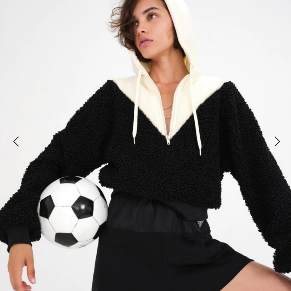 For Love And Lemons Cozy Cropped Pullover Cozy Sherpa Hoodie Size M NWT